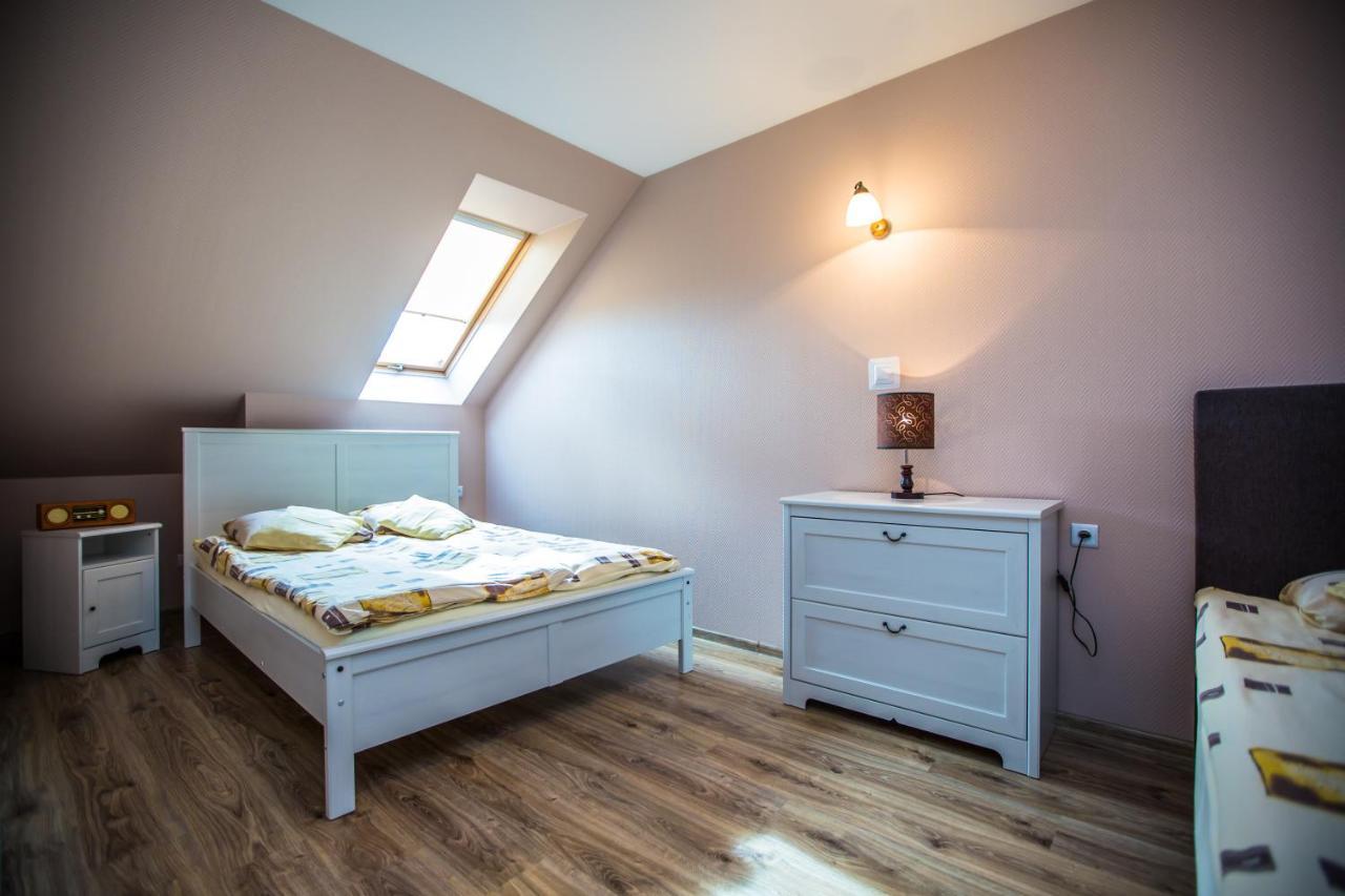Bed and Breakfast Kalmar à Darłówko Extérieur photo