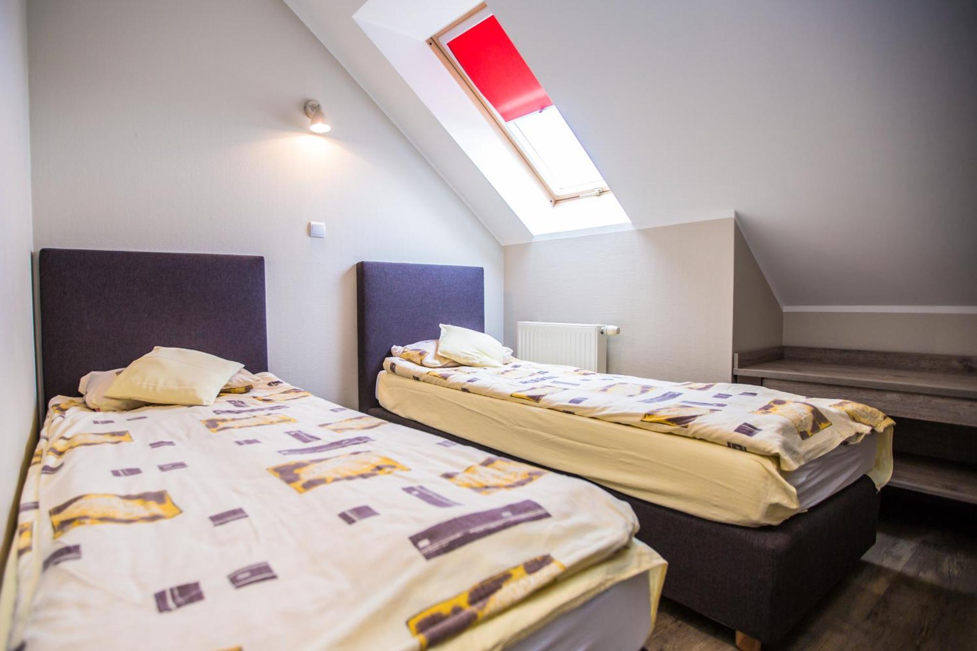 Bed and Breakfast Kalmar à Darłówko Extérieur photo